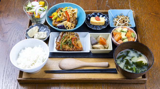 kawara CAFE&DINING - メイン写真: