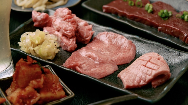 ひとり焼肉 美そ乃 - メイン写真: