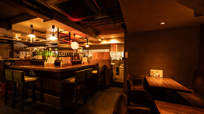 中落ち百円の居酒屋 まぐろんち - メイン写真: