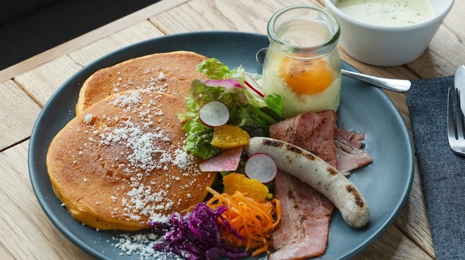 TRITON CAFE - メイン写真: