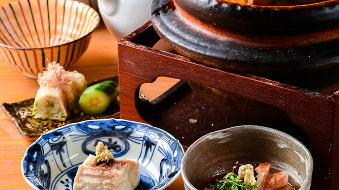 しらに田 - 料理写真:名物・鯛茶漬け（２）