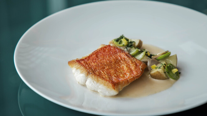 MAISON MARUNOUCHI - メイン写真: