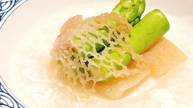 中国料理ベルビュー慶招樓 - 料理写真:衣笠茸とアスパラのあんかけ