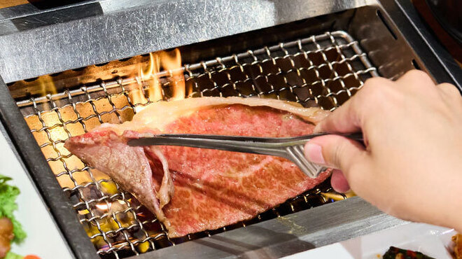 俺の焼肉 - メイン写真: