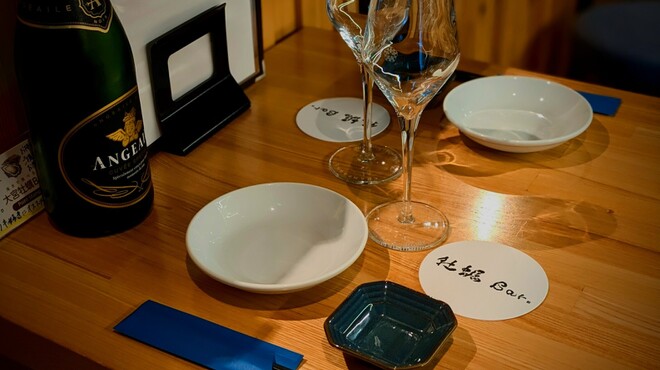 大宮牡蠣Bar - メイン写真: