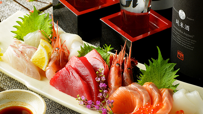 金鯱酒場 - メイン写真: