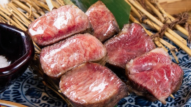 炭焼き大山鶏とあご出汁おでん ごろ兵衛 - メイン写真: