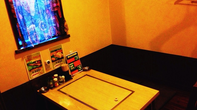 じゅう兵衛 - 内観写真:半個室になっている座敷です。