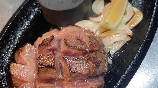 MARUGO - 料理写真:厚切り牛タンステーキ