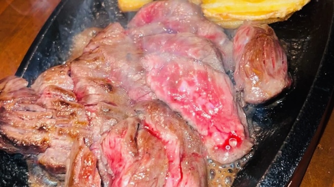 MARUGO - 料理写真:牛ハラミカットステーキ