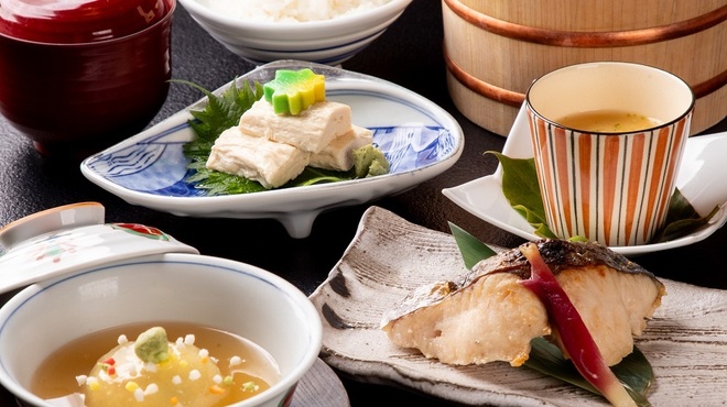 京懐石とゆば料理 松山閣 - メイン写真: