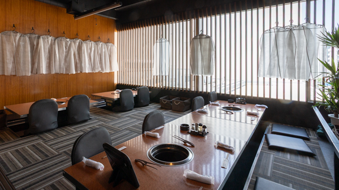 本格炭火焼肉えがお - メイン写真: