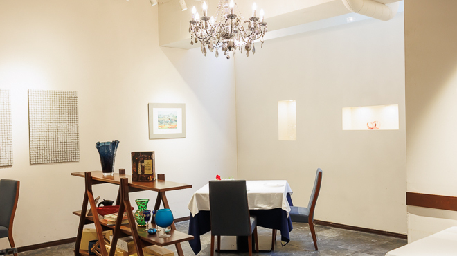 イル コラッツィエーレ - 内観写真:カップルシート