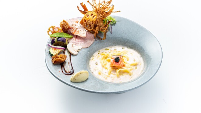 サーモンnoodle - メイン写真: