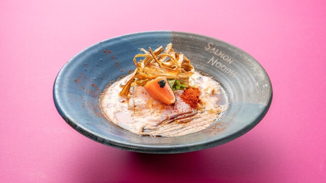 サーモンnoodle - メイン写真: