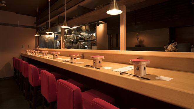 交番通り 四十 - メイン写真: