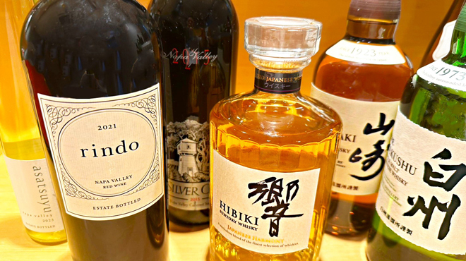 銀座 穂の河 - 料理写真:ウイスキー、ワイン、シャンパン、焼酎、果実酒なども取り揃えております。梅酒は三種ご用意ございますので、お好みでどうぞ！
      【南高梅種（少し甘め）】【八海山の原酒で仕込んだ梅酒（さっぱりめ）】【山崎梅酒（芳醇な味わい）】
      ウイスキーは５種揃えております。
      角・知多・響・白州・山崎