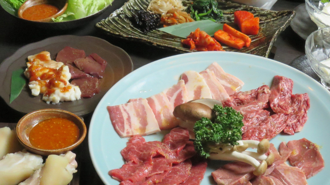 炭火焼肉 ドラゴンカルビ - メイン写真:
