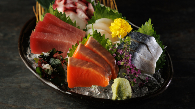 尾崎牛と直送海鮮 個室居酒屋 しおり - メイン写真: