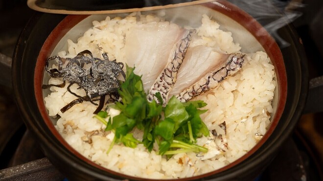 釣宿酒場マヅメ - メイン写真: