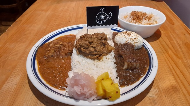 CURRY SHOP くじら - メイン写真: