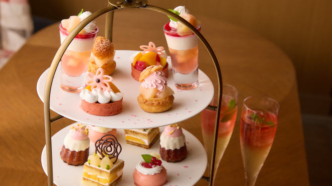 MAIN DINING sereno(THE MARK GRAND HOTEL) - メイン写真: