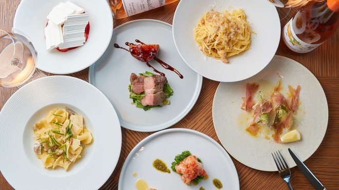 MAIN DINING sereno(THE MARK GRAND HOTEL) - メイン写真: