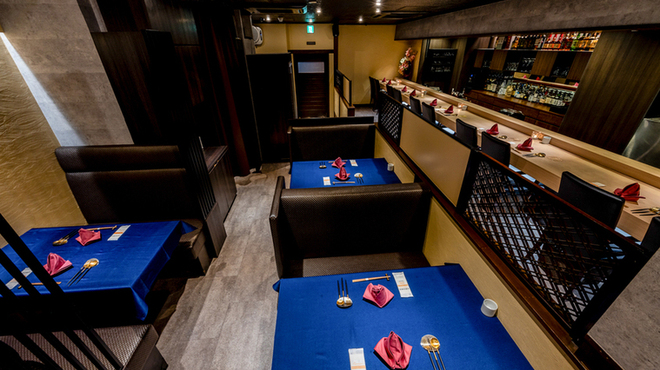 ロベリスク。 - 内観写真: