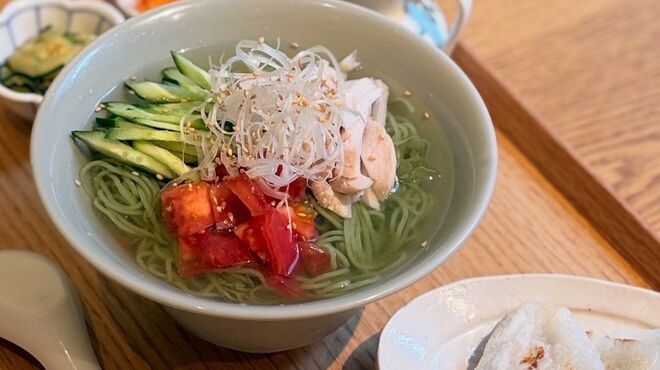 溢彩流香 餃子小厨 - 料理写真:塩出汁涼麺セット