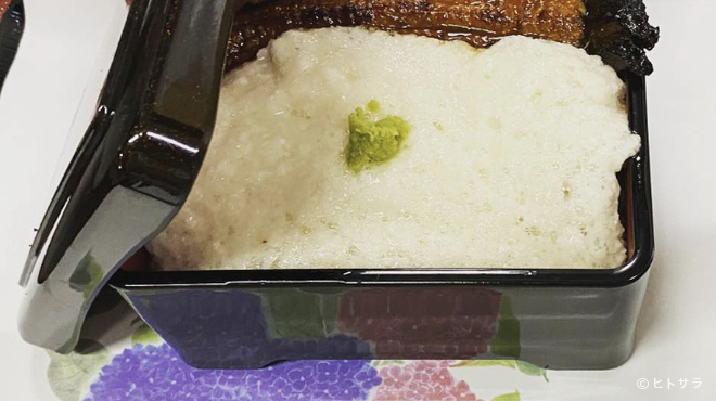 大衆うなぎ もとやま - 料理写真:うなとろ重　並