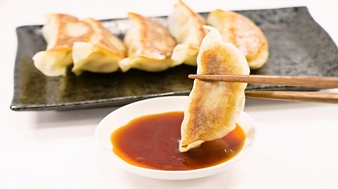 大衆中華酒場　餃子の西丸 - メイン写真: