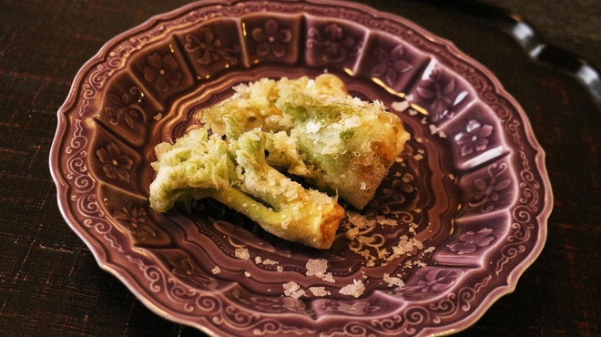 馳走 きむら - 料理写真:揚げ物はタラの芽とつぼみ菜の天ぷら。