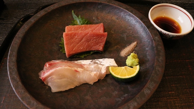馳走 きむら - 料理写真:お造りは調子の生本マグロと淡路の鯛。