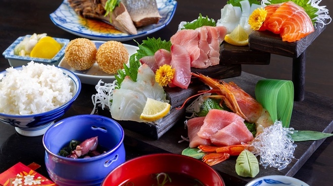 梅谷水産 海鮮 藍 - 料理写真:海鮮階段定食