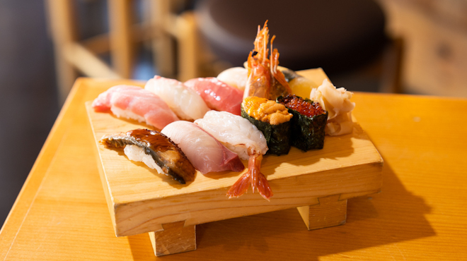 や台ずし - メイン写真: