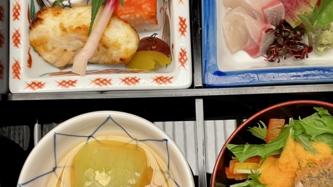 京都 つる家 - 料理写真:硬い物忌避の年寄りは、お造りのイカ→赤身、煮物のつぶ貝→たこの柔らか煮へ変更