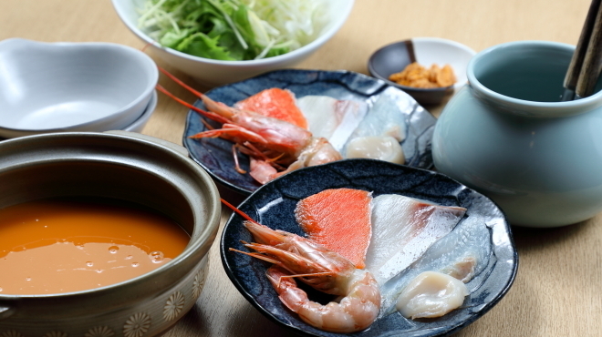 海栗屋 - メイン写真: