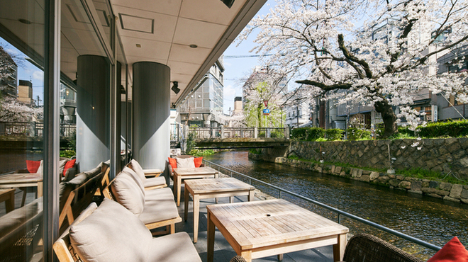 PIZZA SALVATORE CUOMO & GRILL - メイン写真: