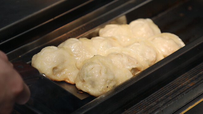 365 GYOZA BAR - メイン写真: