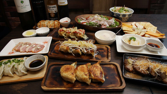 365 GYOZA BAR - メイン写真: