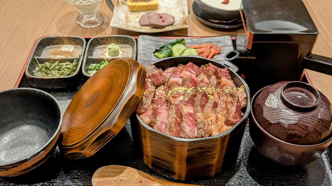 焼肉 水谷 - 料理写真:ひつまぶし松～サーロインレアひつまぶし～