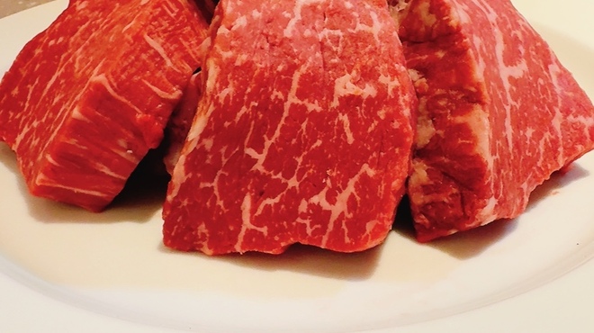 名物生タン焼肉エクボ - メイン写真: