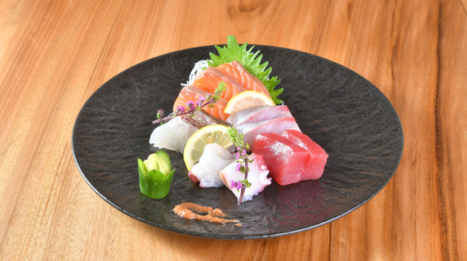 大衆酒場さんま - メイン写真: