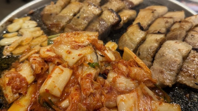 サムギョプサルと韓国料理 ツツムサンパ - メイン写真: