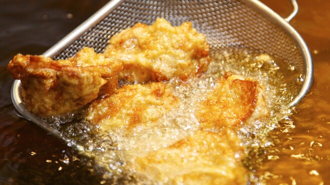 骨付鳥、からあげ、焼鳥 がブリチキン。 - メイン写真: