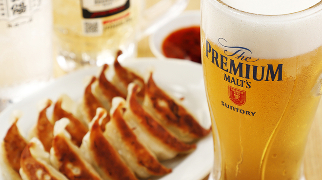 餃子ノ酒場 太陽ホエール  - メイン写真: