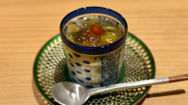 華丸吉日 - 料理写真:ゴールドラッシュの擂り流しと蓴菜