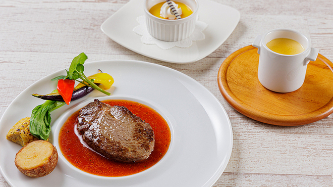 FINE DINING＆LOUNGE TORIKO - 料理写真:
