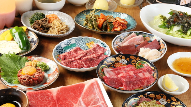 炭火焼肉リバティ - メイン写真: