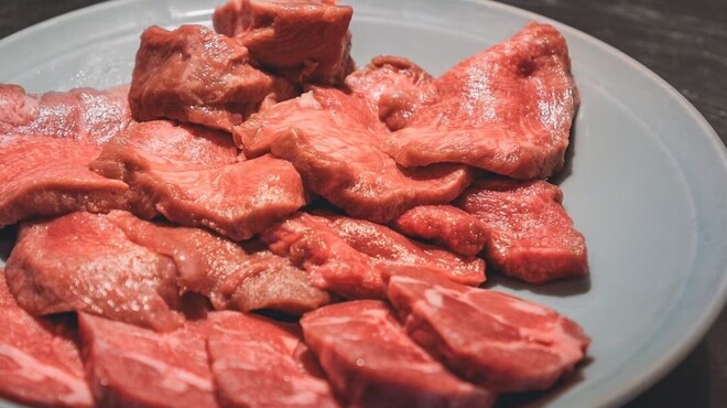炭火焼肉ホルモン 笑う門には肉来る - メイン写真: